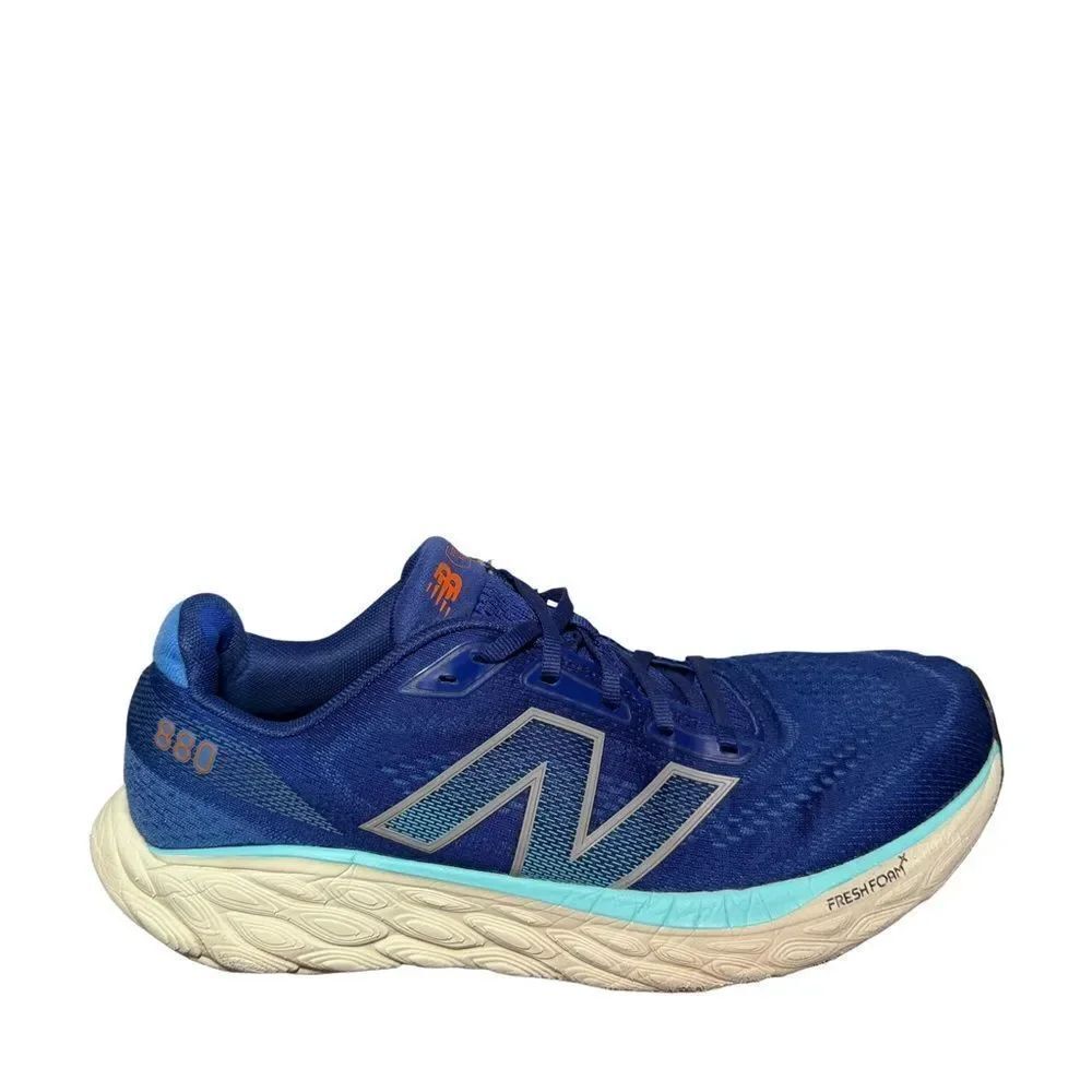 New Balance 880 men’s Athletic Shoes in Blue and White size 11 blue